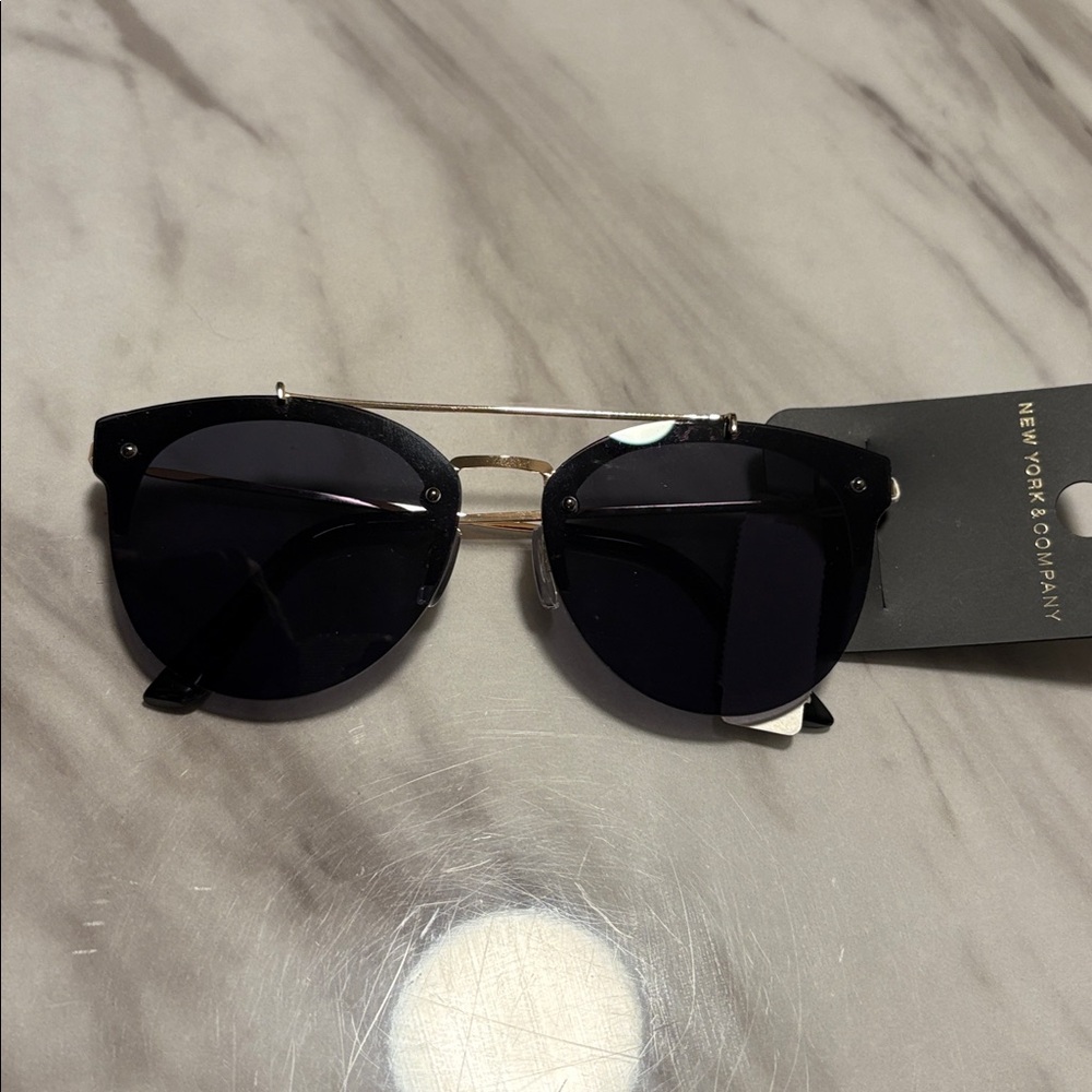 New York & Co Sunglasses NWT